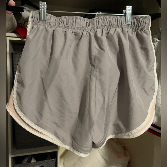 Nike running shorts pink and grey size medium - Picture 2 of 4